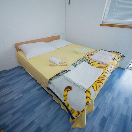Apartment Busljeta Starigrad Paklenica Extérieur photo