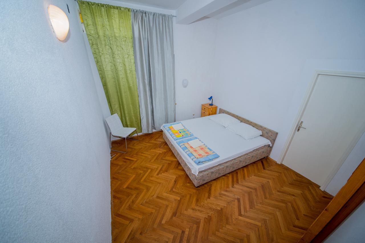 Apartment Busljeta Starigrad Paklenica Extérieur photo