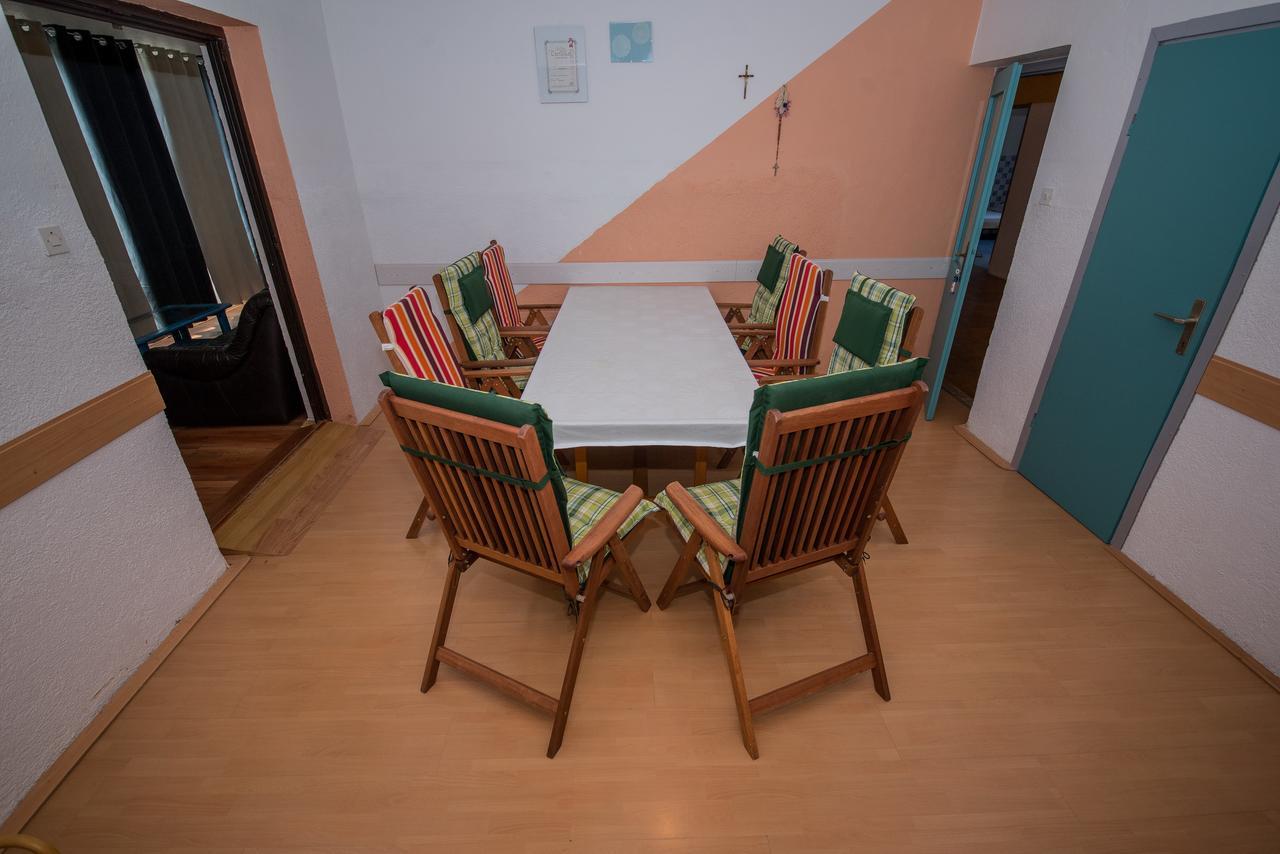Apartment Busljeta Starigrad Paklenica Extérieur photo